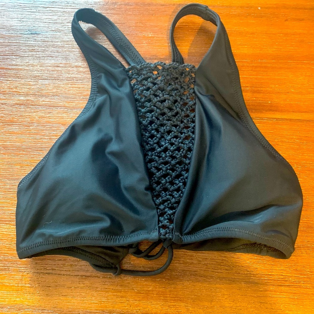 Altar’ed State trendy black swim top-size M